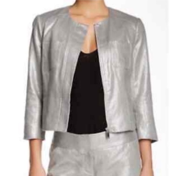 Vince Camuto Silver Blazer with Structured Shoulders and Cropped Length - Picture 1 of 5